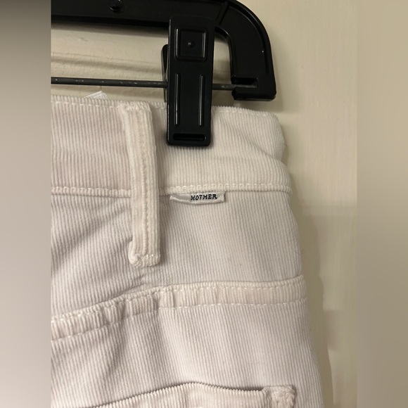 MOTHER Hustler Ankle Fray Cords in Hopscotch - Picture 9 of 12